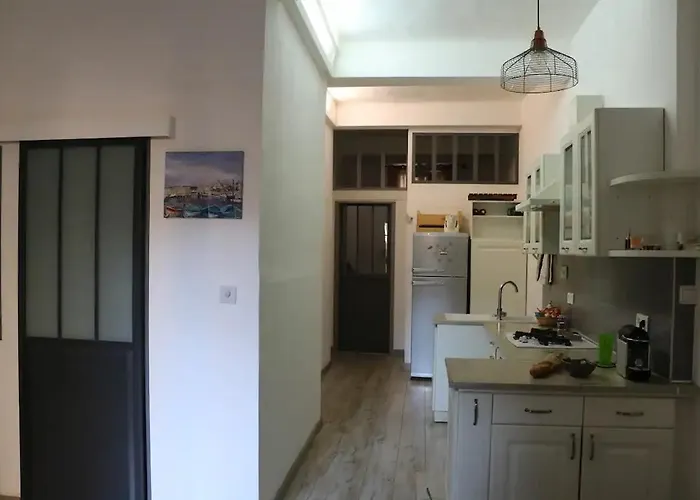 Le Madier Apartment